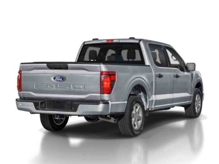 New 2026 Oxford White Ford XLT image 4