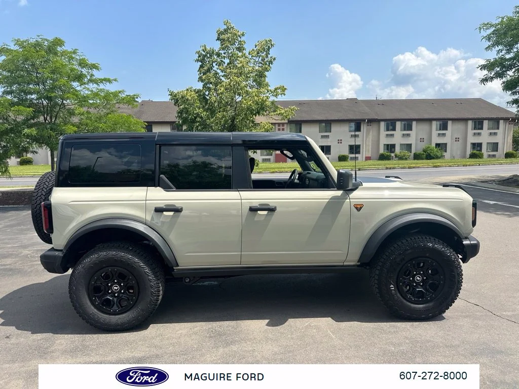 New 2026 Desert Sand Ford Badlands® image 3