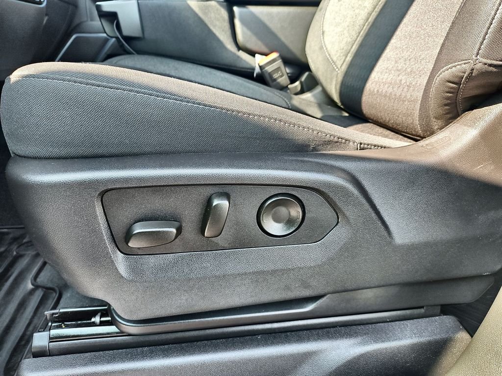 Used 2024 Gray GMC Elevation image 12