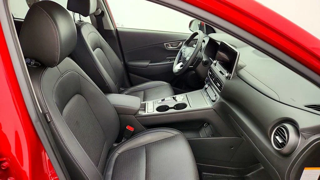 Used 2021 Pulse Red Hyundai Ultimate FWD image 24