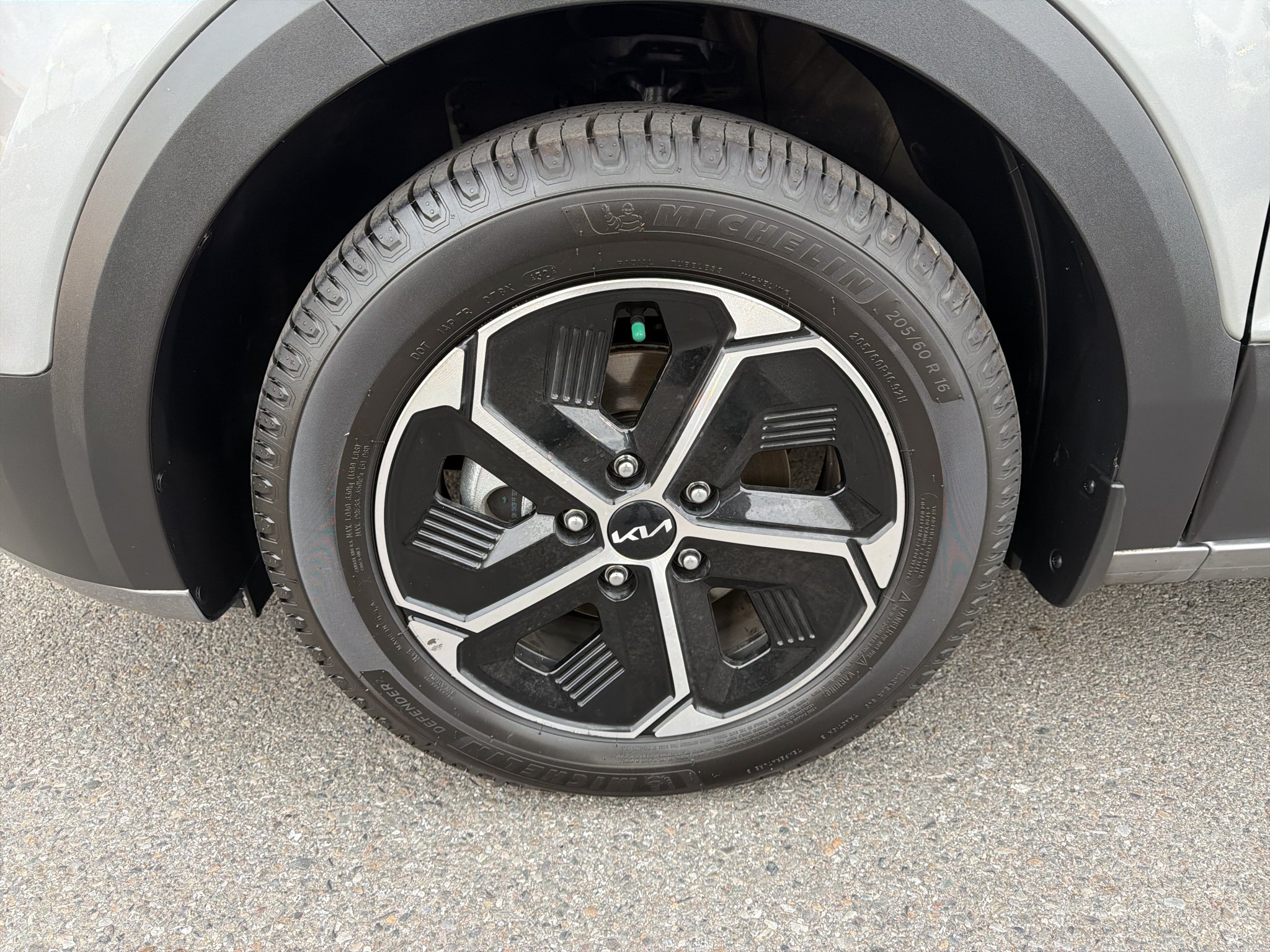 Certified Used 2024 Steel Gray Kia EX image 10