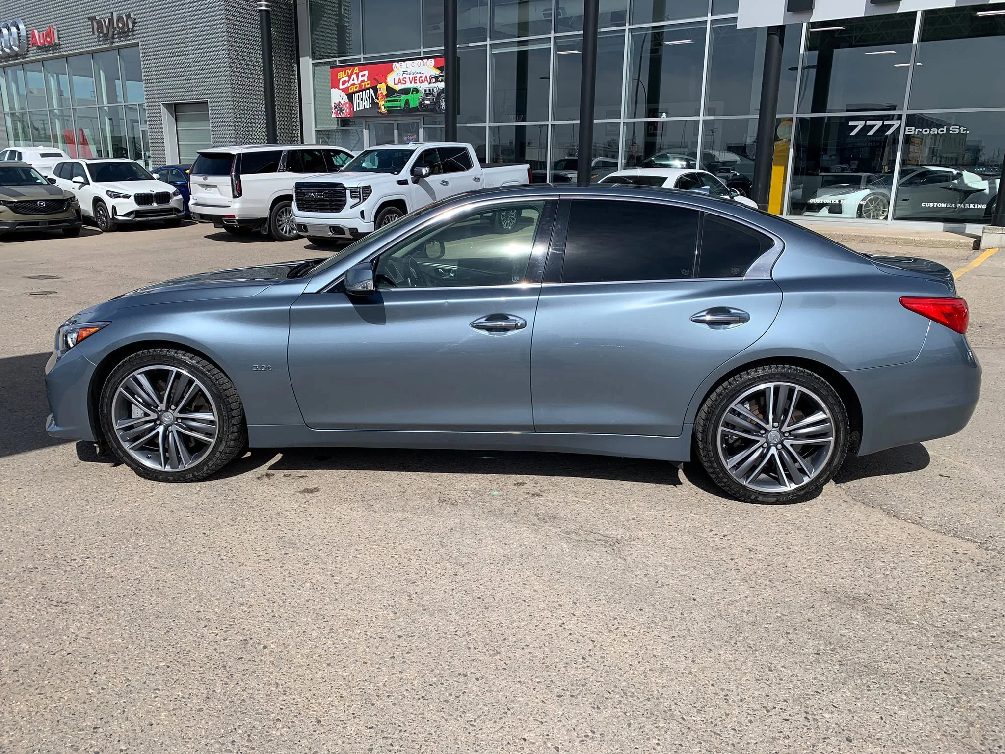 Certified Used 2017 Hagane Blue Metallic INFINITI 3.0T AWD*Hagane Blue | Remote Start | Nav | Htd Leather | Sunroof | BOSE Performance Series Audio image 6