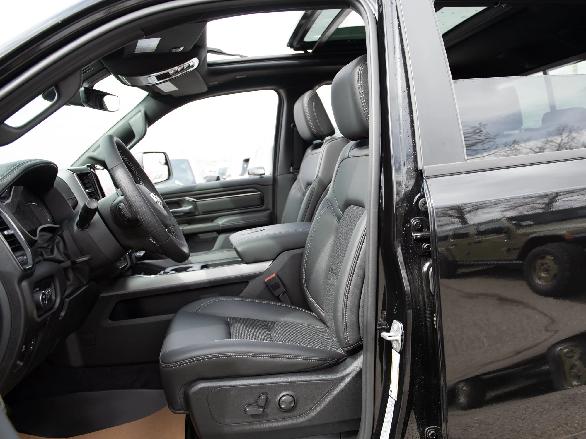 New 2026 Black RAM Sport* image 21