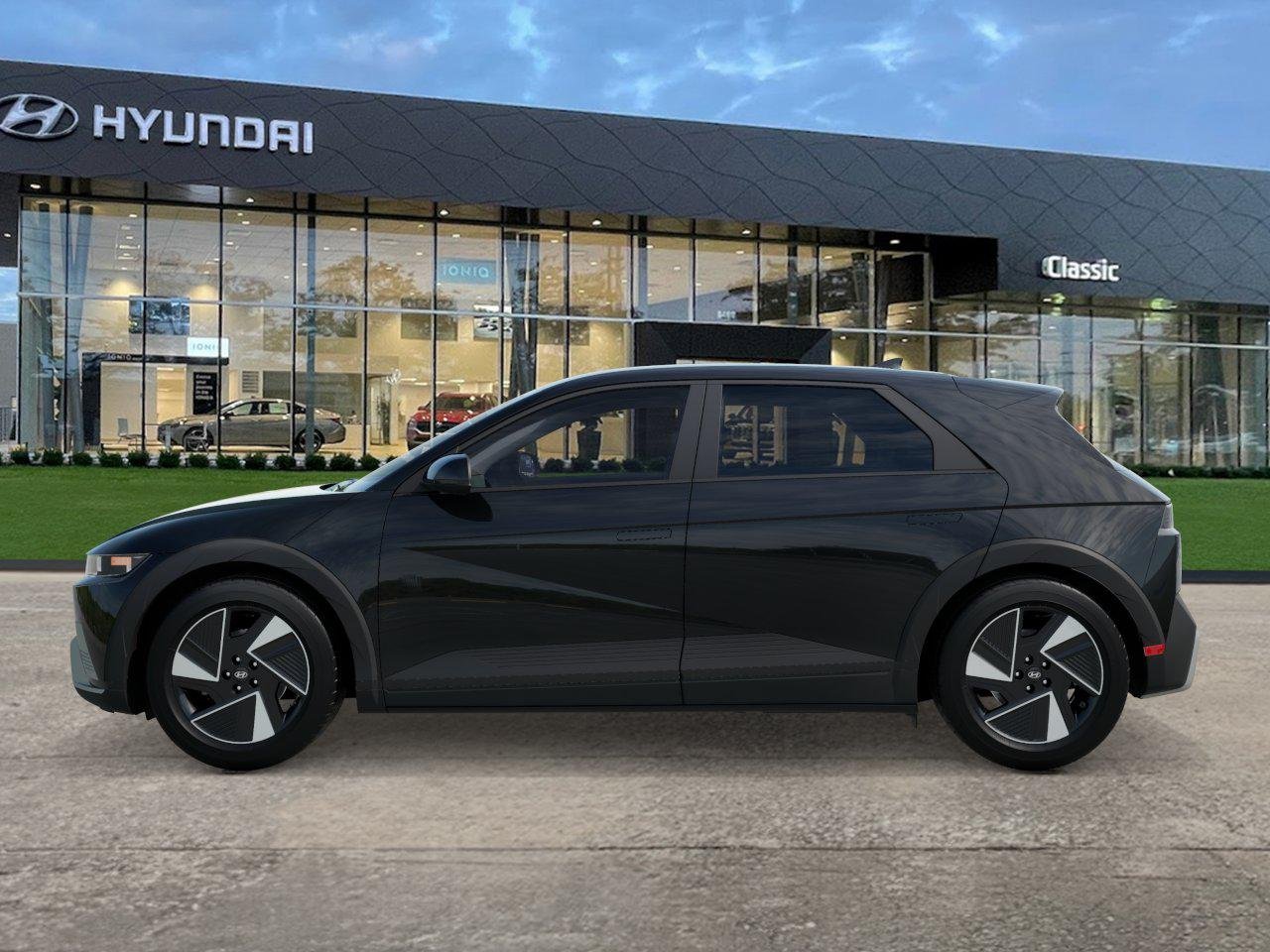 New 2026 Abyss Black Hyundai SEL image 3