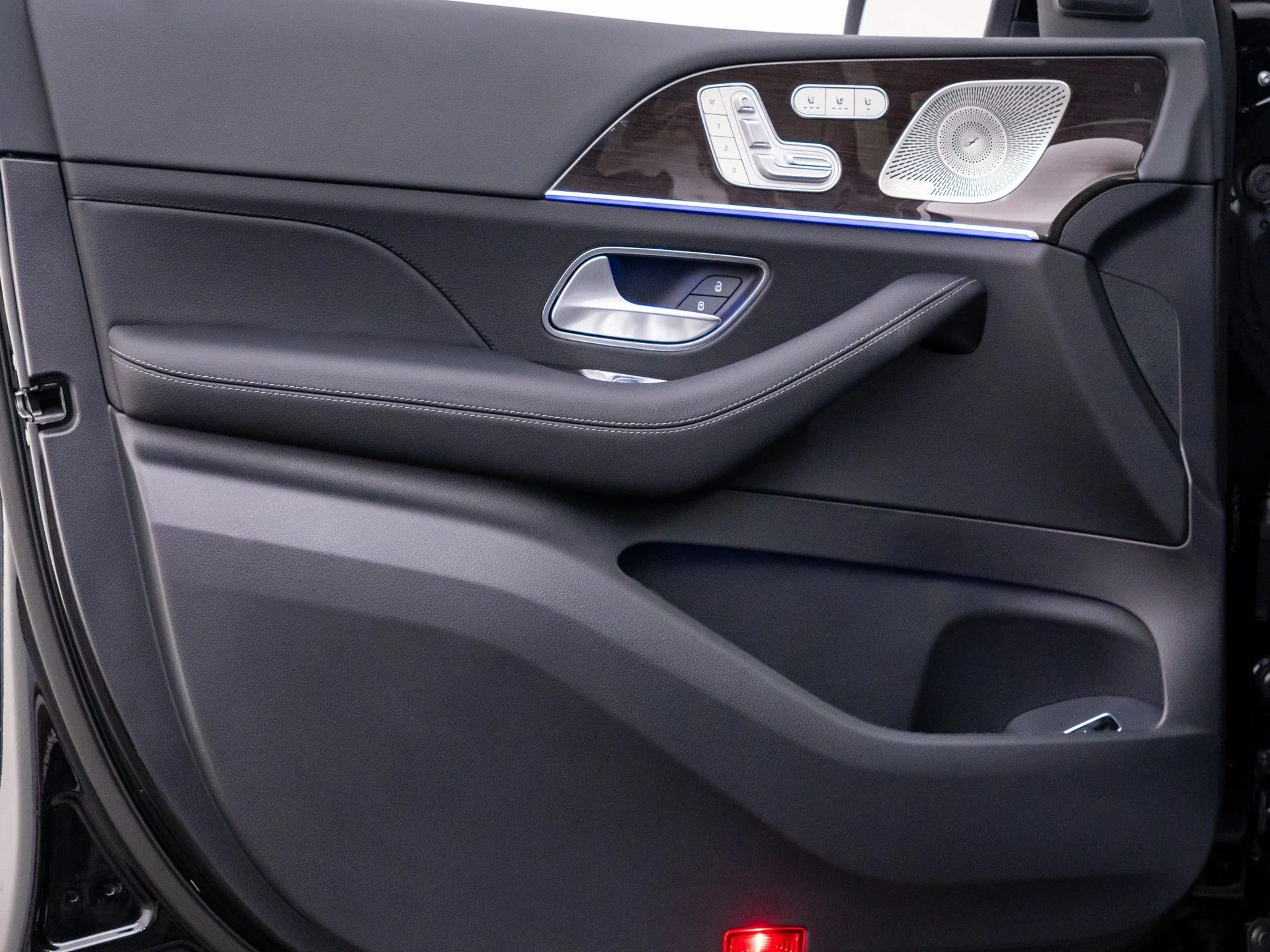 New 2026 Black Mercedes-Benz GLE 450 image 14