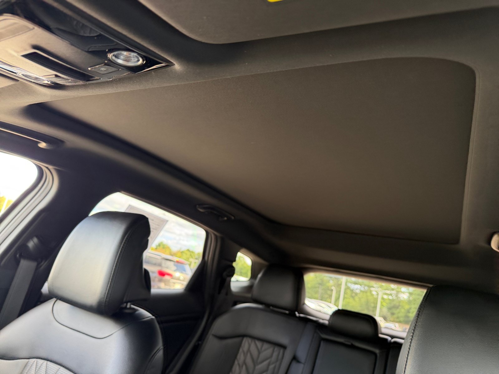 Used 2024 Wolf Gray Kia X-Line image 27