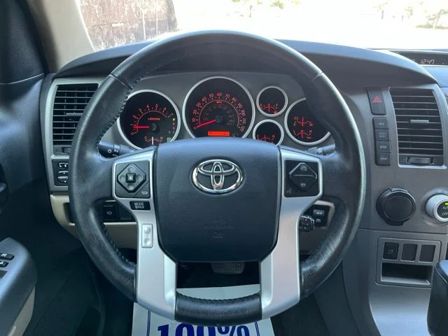 Used 2016 Super White Toyota SR5 image 26
