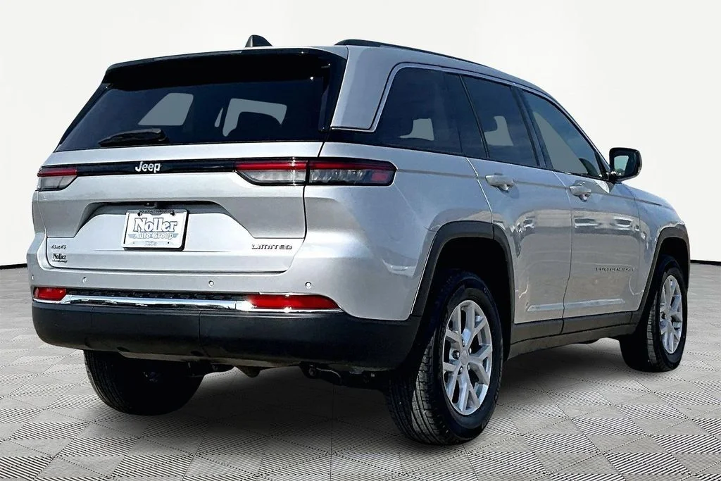 Used 2023 Jeep Grand Cherokee Limited with VIN 1C4RJHBG9PC536872 for sale in Kansas City