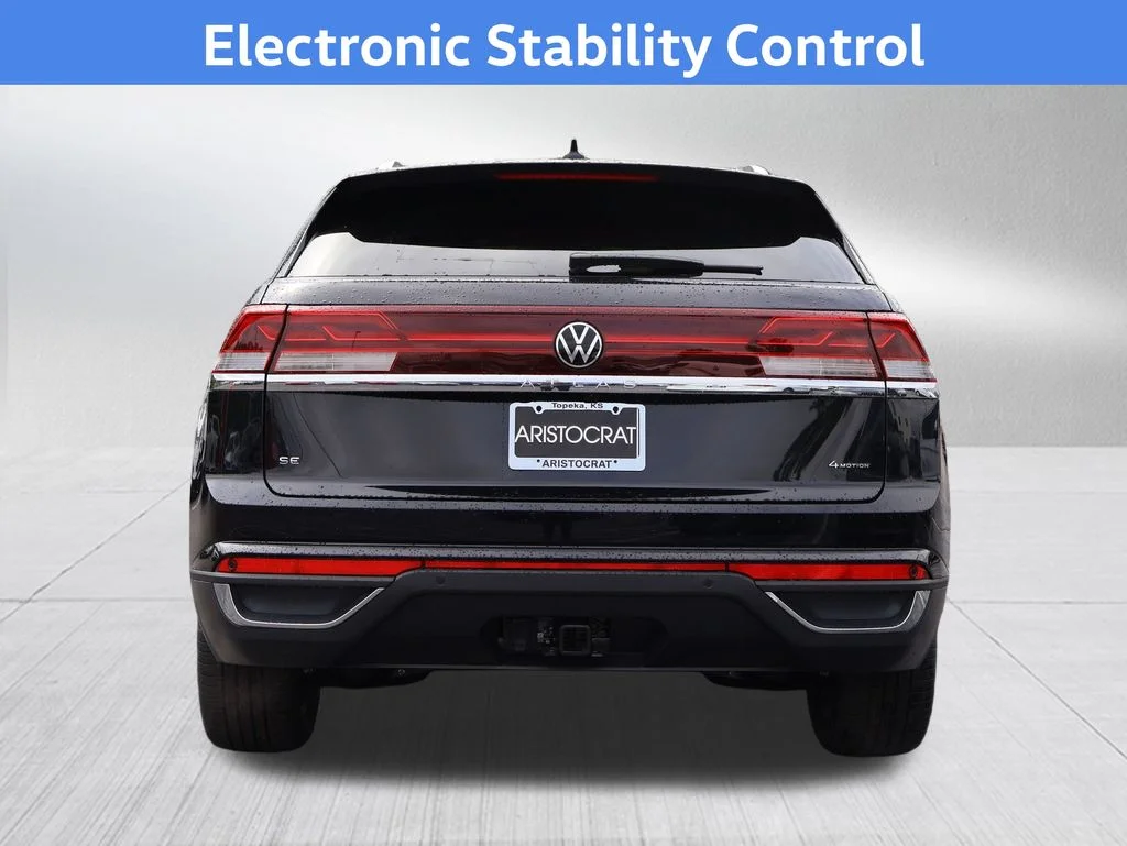 New 2026 Black Volkswagen 2.0T SE w/Technology image 7