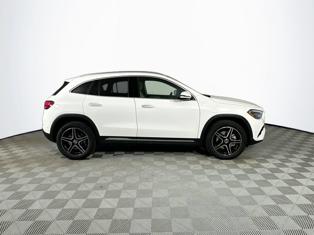 New 2026 Polar White Mercedes-Benz GLA 250 image 40