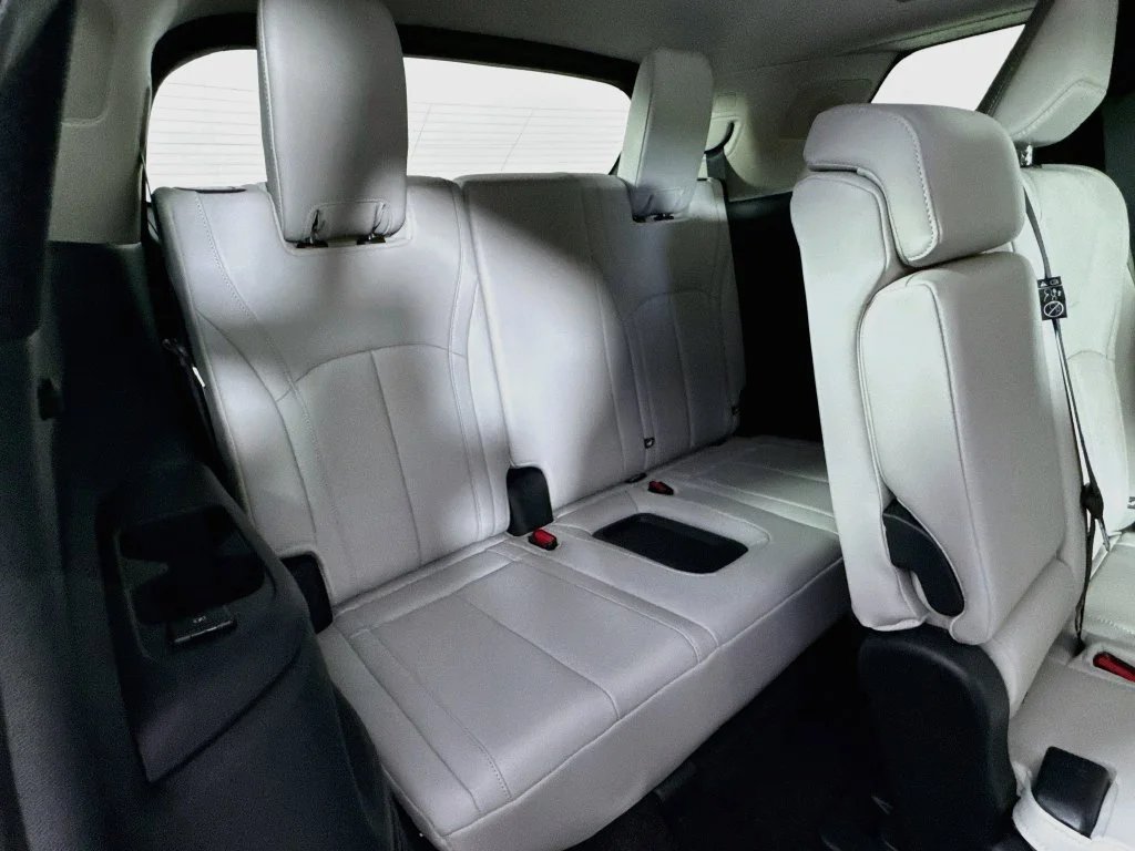 Certified Used 2027 White INFINITI LUXE image 38