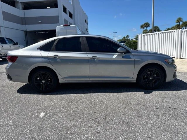 3VW7M7BU5NM014246