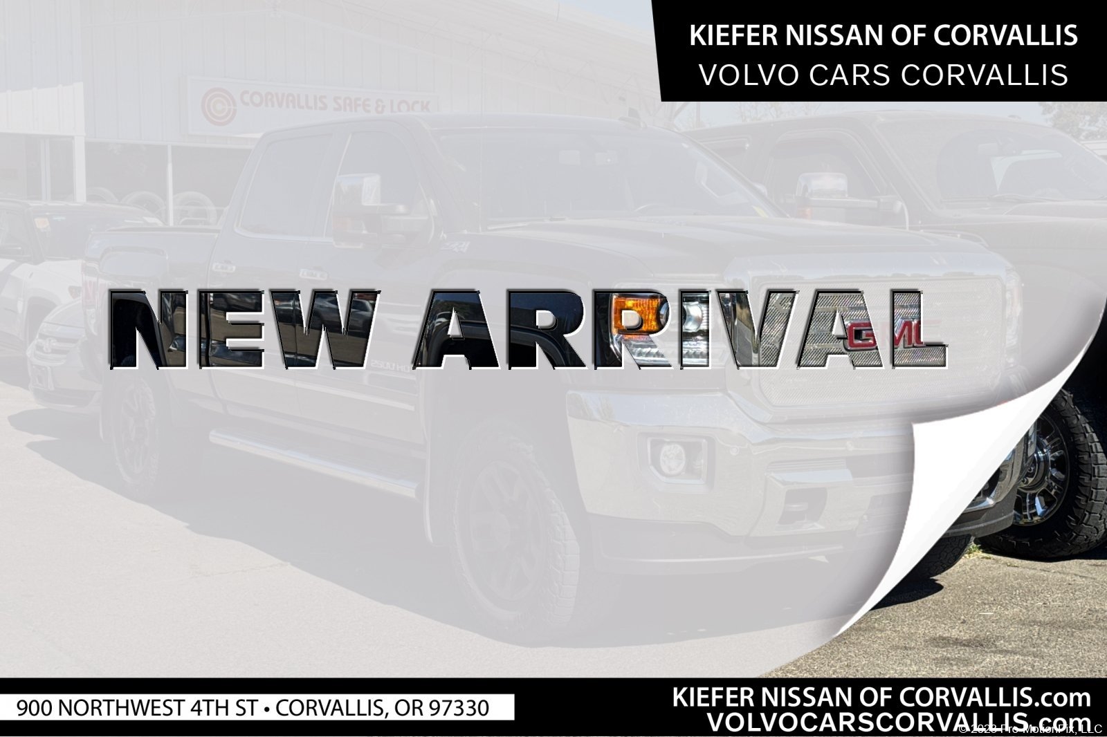 Used 2015  GMC SLT image 1