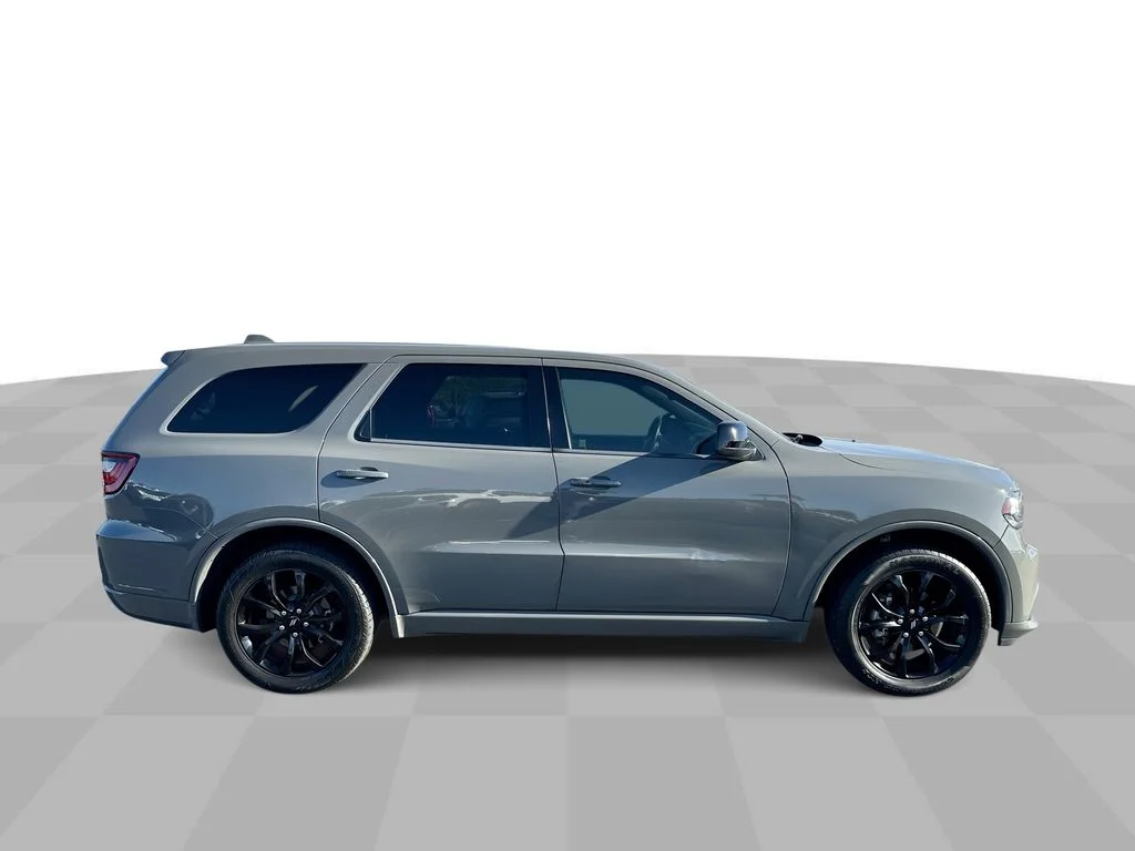 Used 2020 Gray Dodge SXT Plus image 9