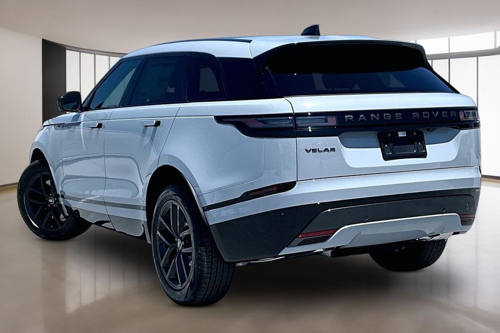 New 2026 ARROIOS GREY Land Rover P250 Base image 3