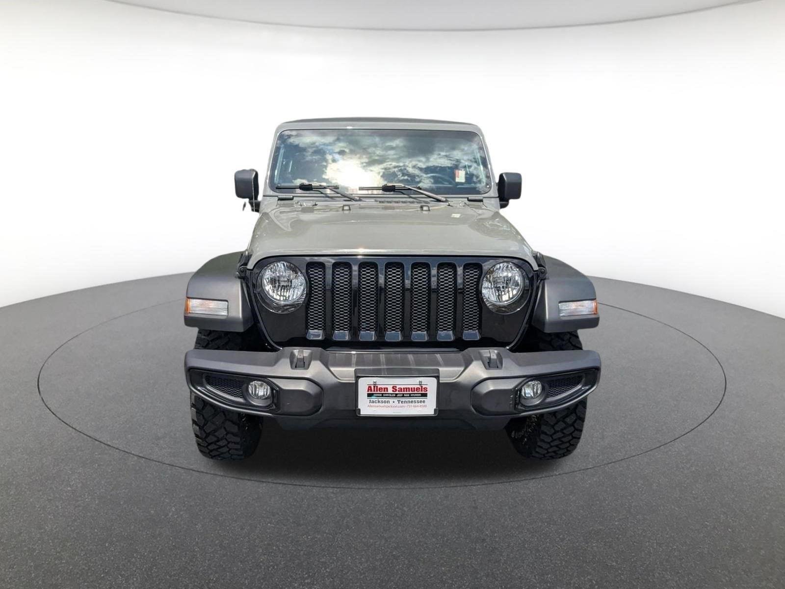Used 2022 Sting-Gray Clearcoat Jeep Unlimited Willys Sport image 9