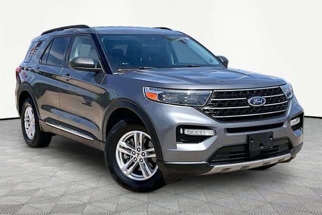 Used 2022 Gray Ford XLT image 11