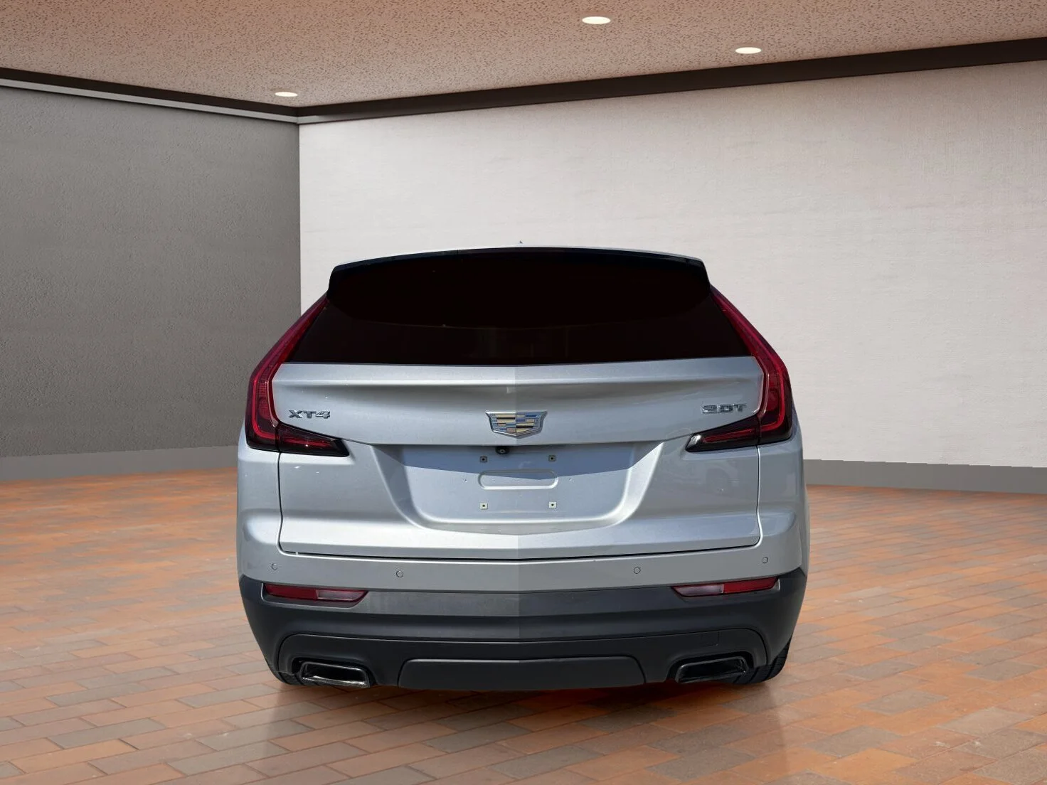 Used 2019 Silver Cadillac Luxury Fwd image 4