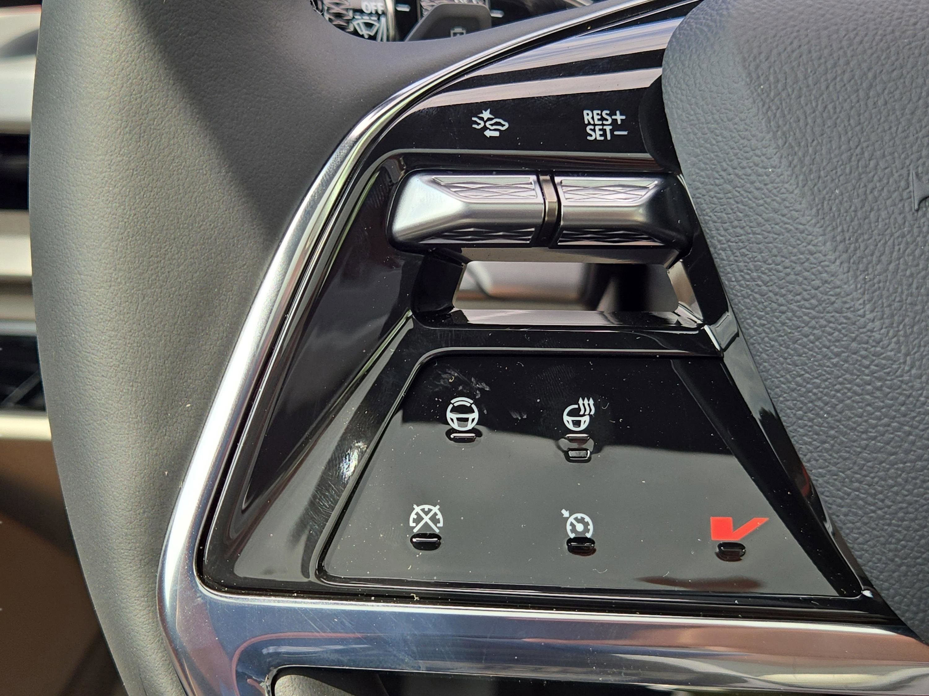 2026 Cadillac VISTIQ Sport - Photo 26