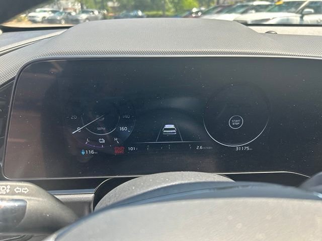 Used 2024 Gray Kia Wind image 9
