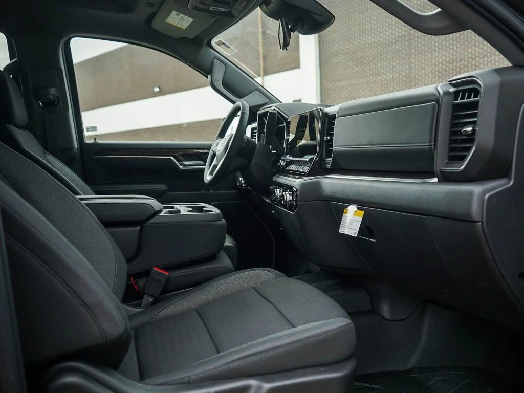 2026 GMC Sierra 1500 SLE - Photo 9