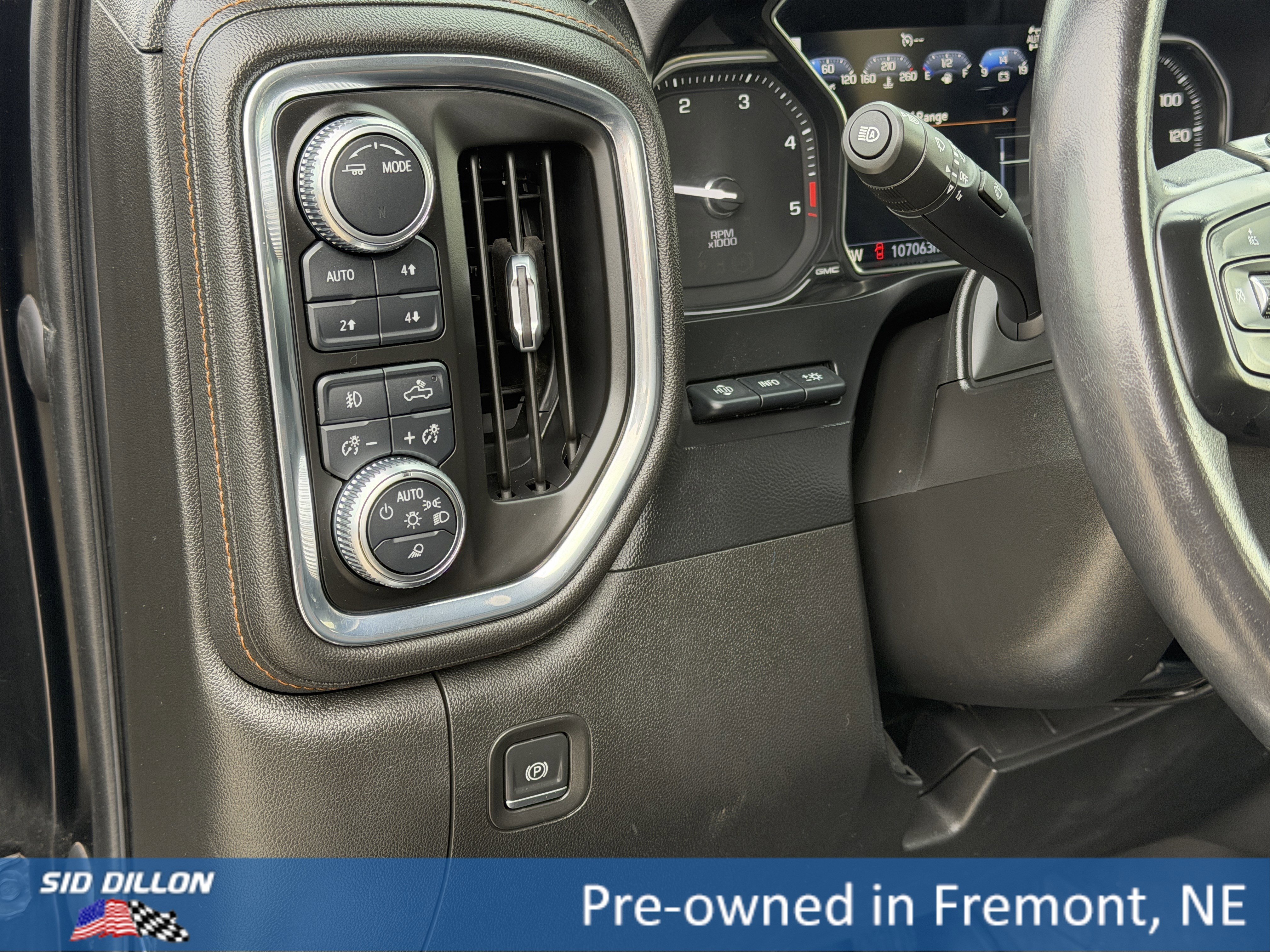 2021 GMC Sierra 2500HD AT4 - Photo 15