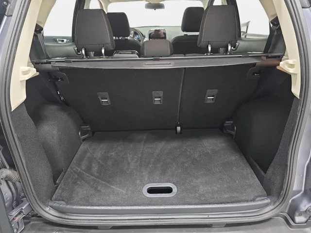Used 2018 Smoke Metallic Ford SE image 35