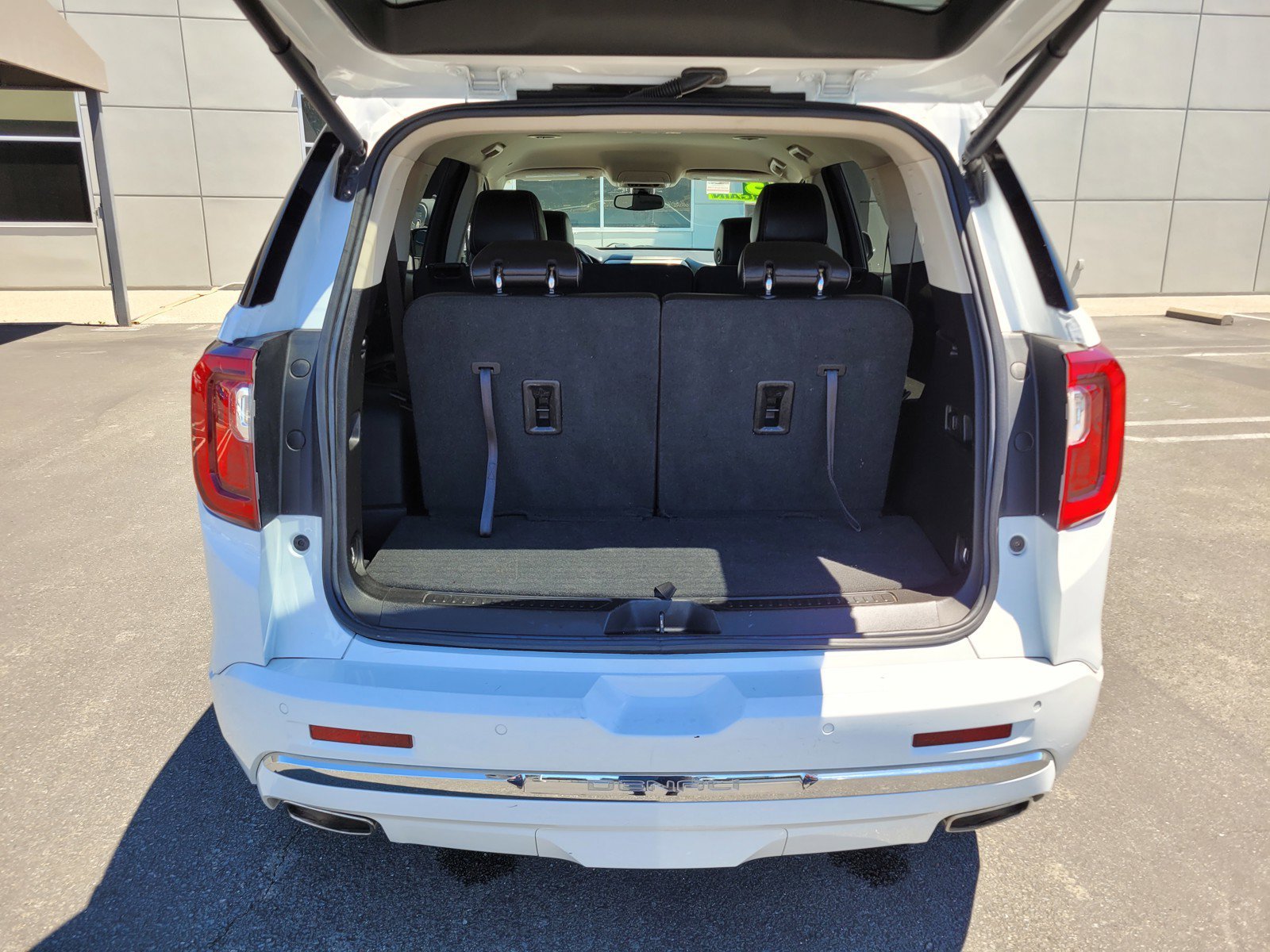 Used 2023 Summit White GMC Denali image 10