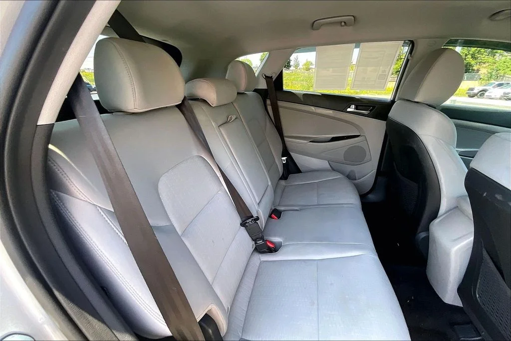 Used 2020 Silver Hyundai Value image 26