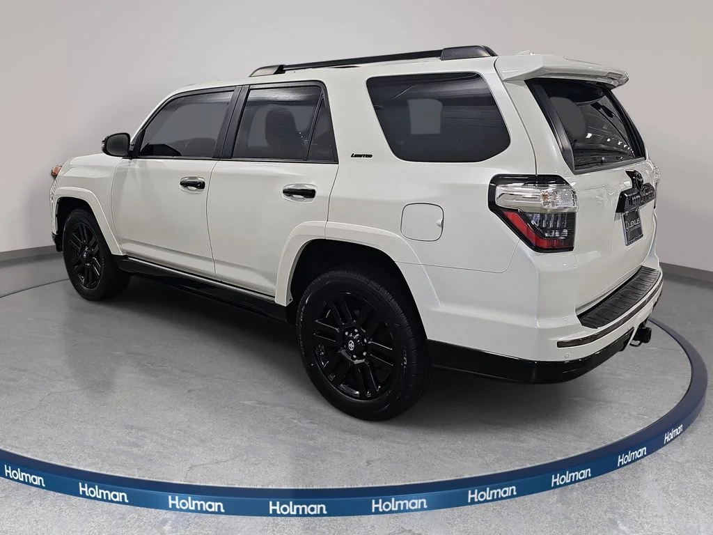 Used 2021 White Toyota Nightshade image 9