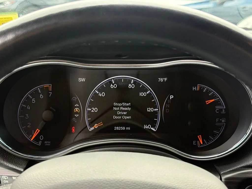 Used 2022 Diamond Black Jeep Laredo X image 13