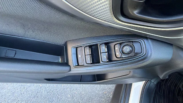 Used 2024 White Subaru Base image 18