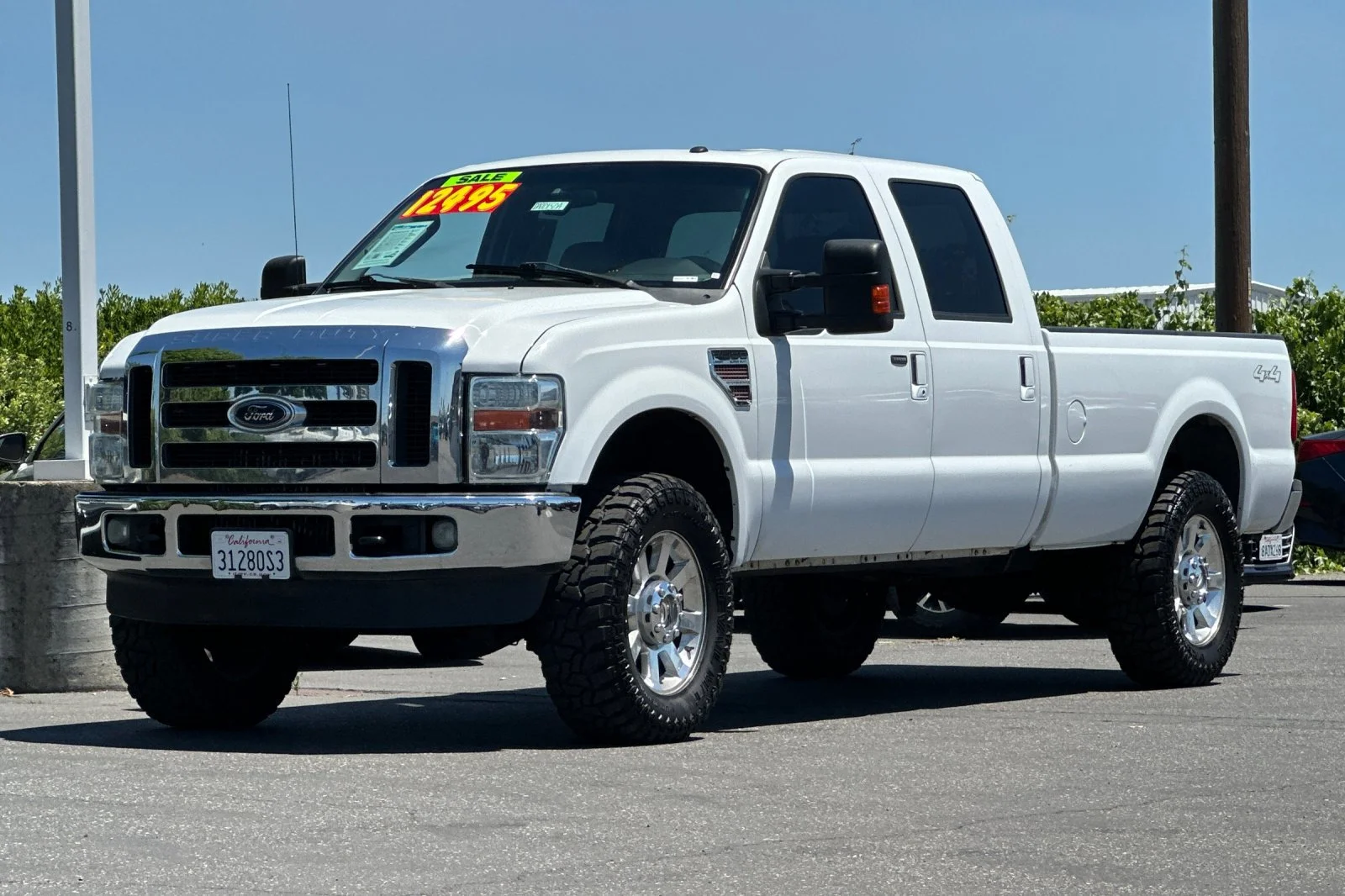 Used 2010 White Ford  image 8