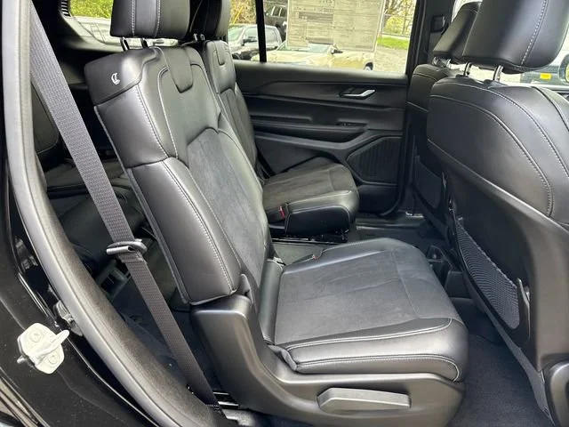 2025 Jeep Grand Cherokee L Altitude - Photo 10