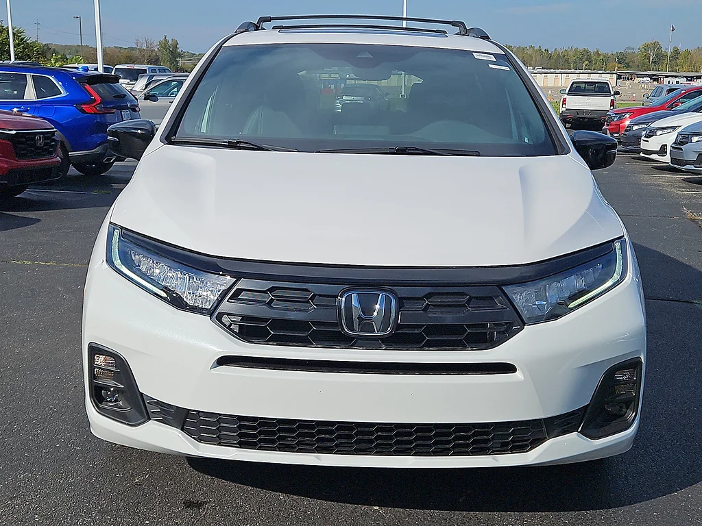 New 2027 Platinum White Pearl Honda Sport-L image 6