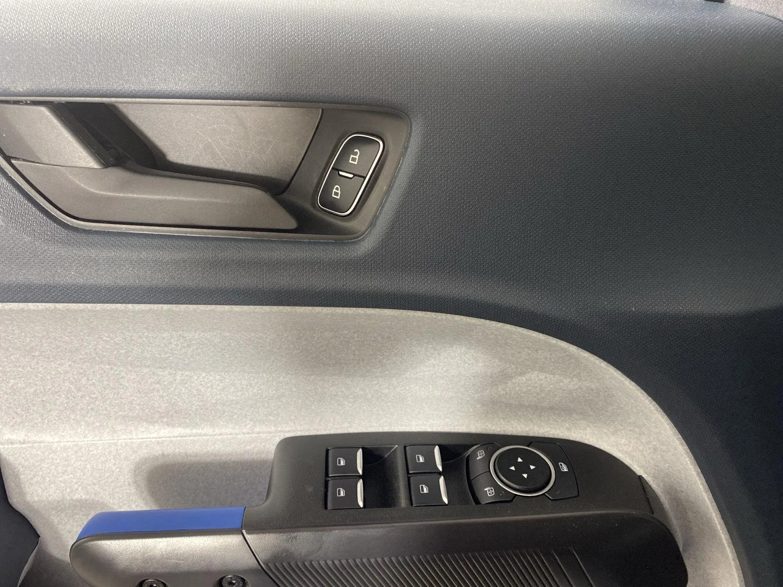 2025 Ford Maverick XLT - Photo 12