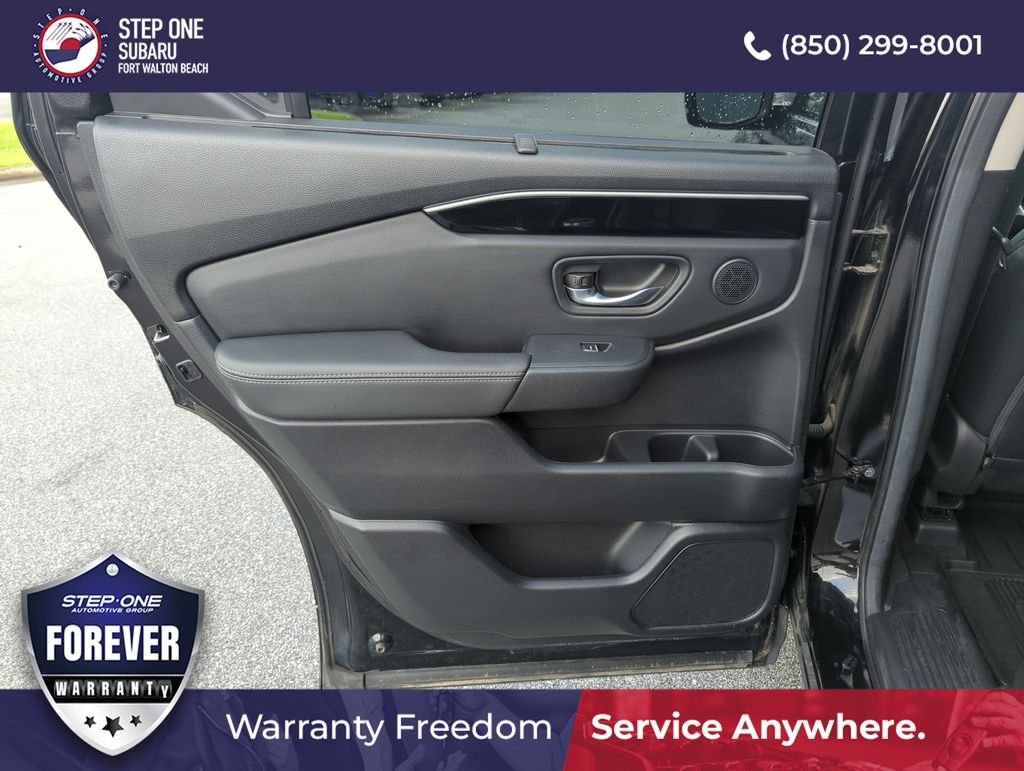 Used 2025 Black Honda EX-L image 27