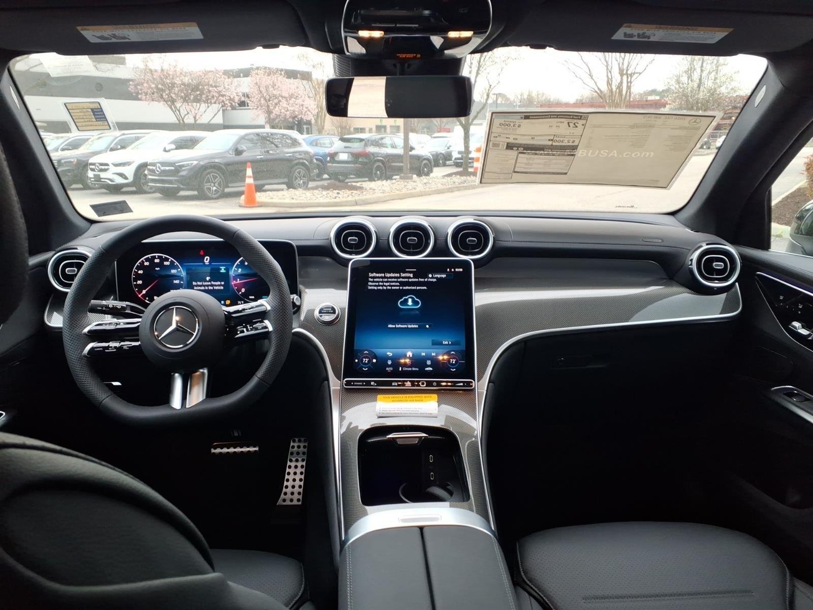 New 2026 Black Mercedes-Benz GLC 300 image 32