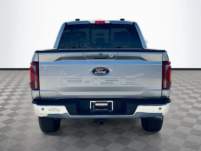 Used 2025 Silver Ford Lariat image 6