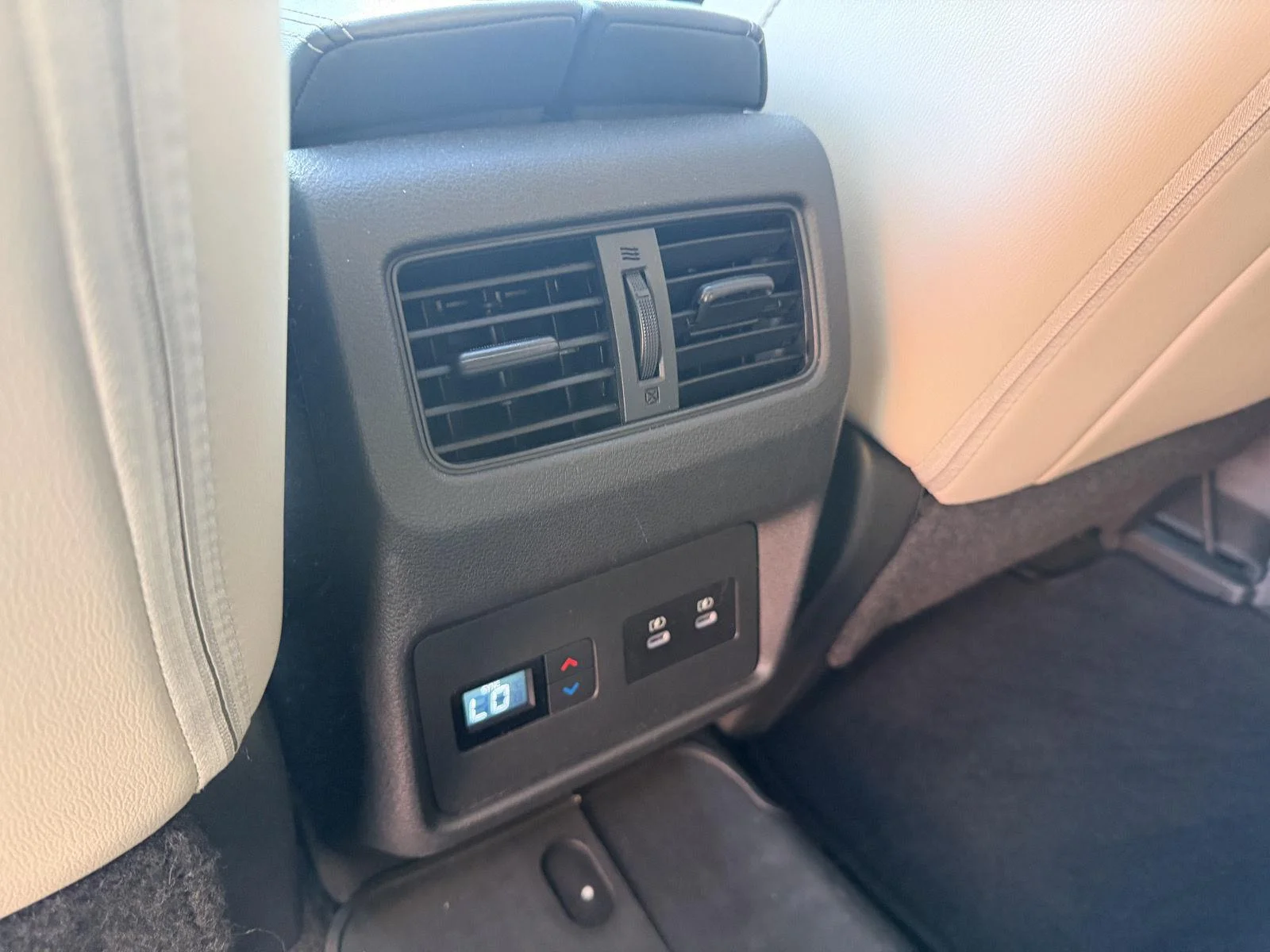 Certified Used 2024 Everest White Pearl Nissan SL image 20