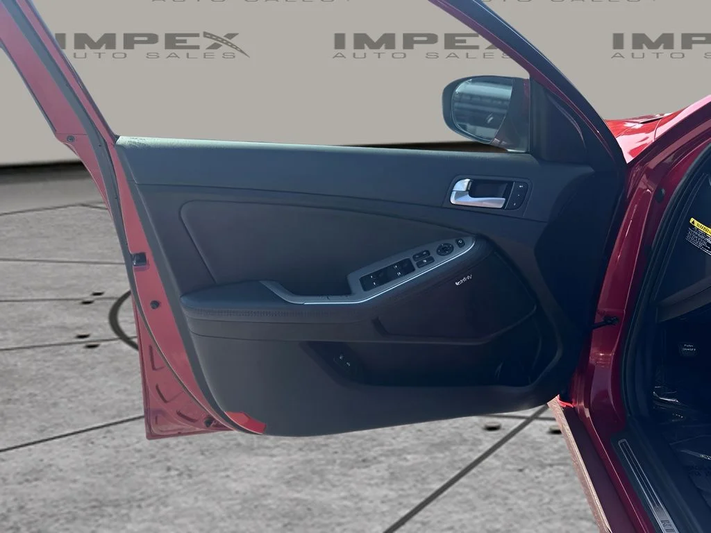 Used 2015 Red Kia SX image 21