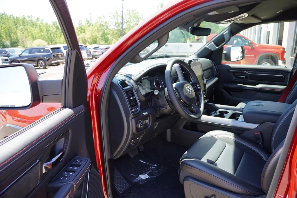 New 2026 Molten Red Pearl-Coat Exterior Paint RAM Laramie image 11