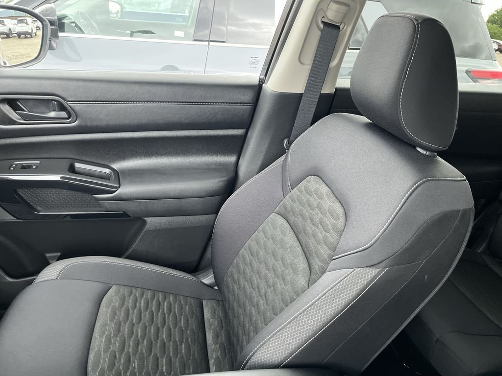 Used 2024 Brilliant Silver Metallic Nissan SV image 23