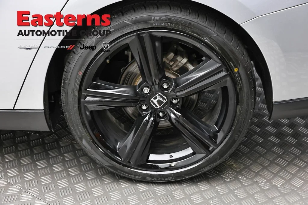 Used 2023 Gray Honda Sport image 9