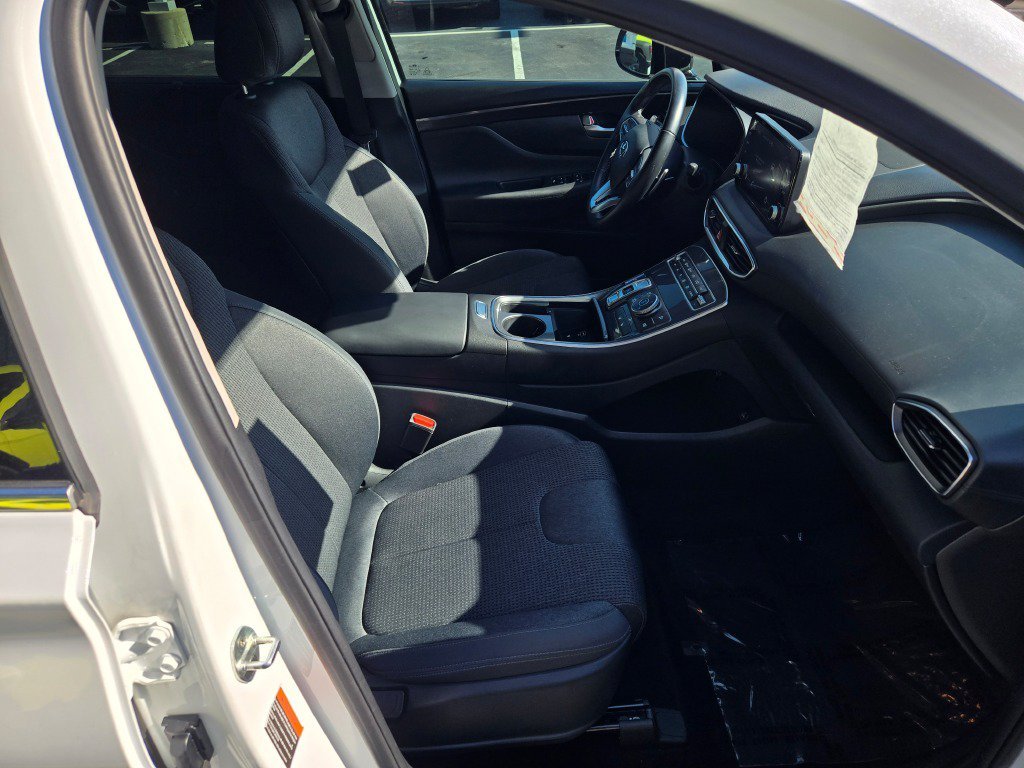 Used 2022 Quartz Hyundai XRT image 5