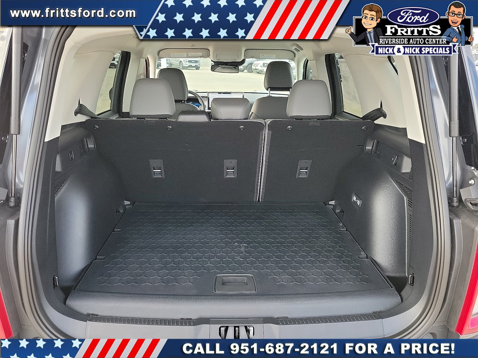 New 2026 Carbonized Gray Metallic Ford Badlands® image 22