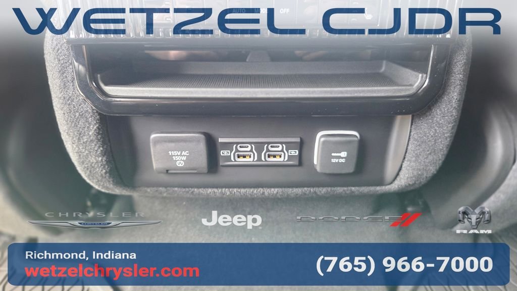 New 2026 Fathom Blue Pearl-Coat Exterior Paint (Late Availability) Jeep Limited Altitude image 39