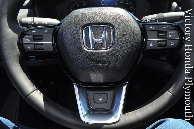 New 2026 Solar Silver Metallic Honda Touring image 16