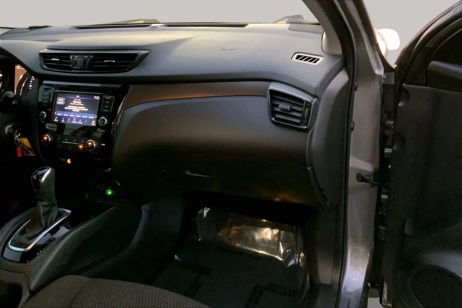 Used 2022 Gun Metallic Nissan S image 16