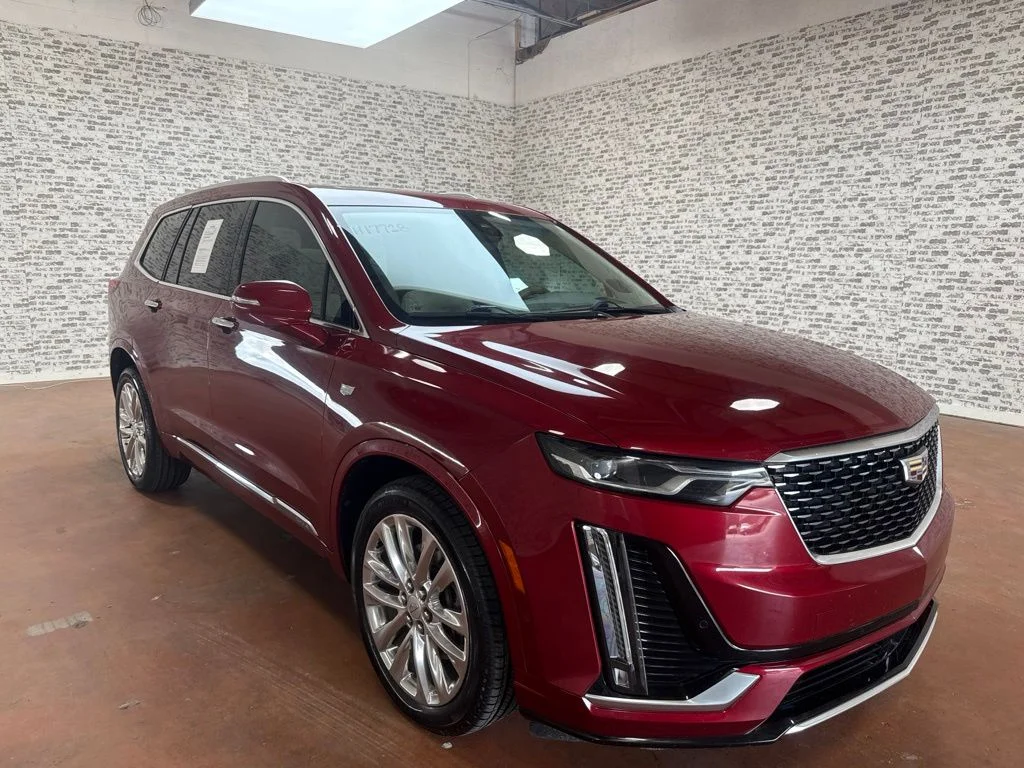 Used 2020 Red Horizon Tintcoat Cadillac Premium Luxury image 1